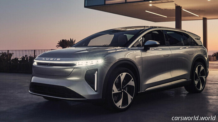 El jefe de ingeniería dice que denunció un insulto «nazi» en Lucid y luego fue despedido | Carscoops